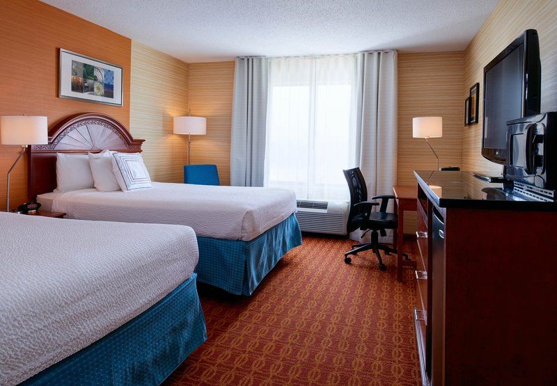 Fairfield Inn & Suites Detroit פרמינגטון הילס מראה חיצוני תמונה
